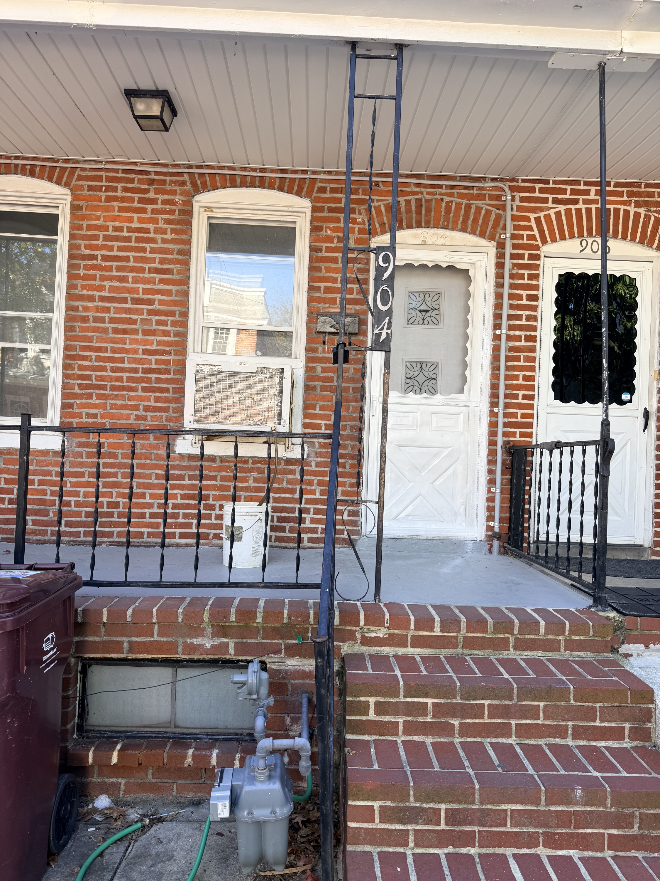 904 Anchorage Street - 1